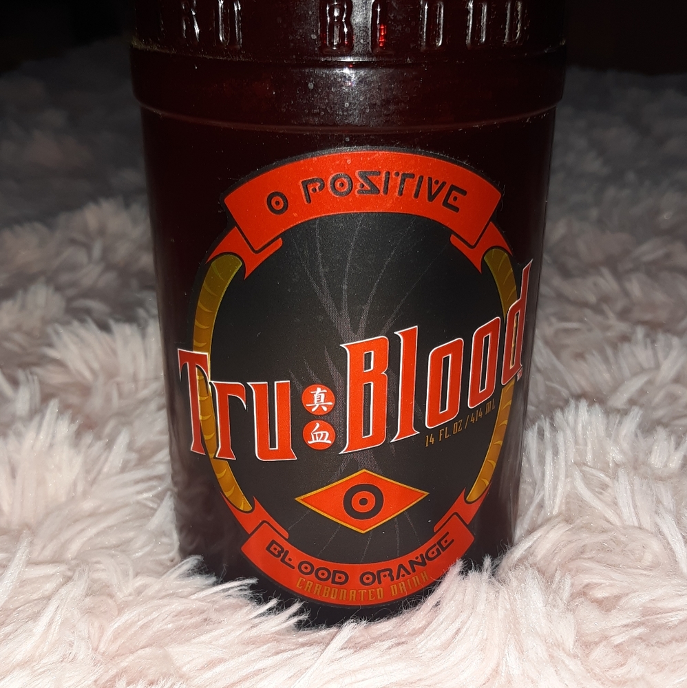 LAST ONE!! Bottle of OG TruBlood beverage! Vintage true blood drink! EMPTY! FIRM - Picture 2 of 9